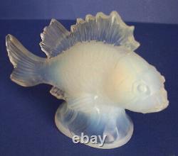 ART DECO VERLYS OPALESCENT LA RASCASSE SCORPION FISH CAT. No 930 c 1933