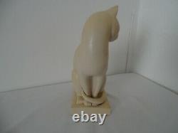 A Beautiful Sculpture Of A Cat In An Art Deco Style (3012)
