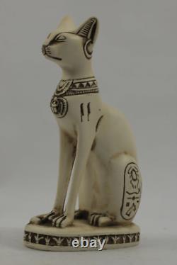 Amazing Ancient Egyptian Cat Bastet goddess of protection with the scarab