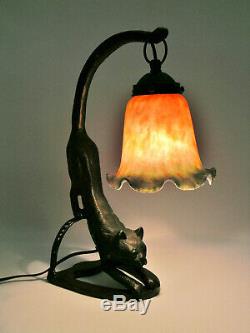 CROUCHING CAT CAST IRON 14 TABLE LAMP with ART GLASS SHADE ART DECO VERY NICE