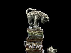 Cat On Books VERONESE Figurine Extremely Realistic Hand Painted Great For A Gift