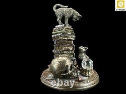 Cat On Books VERONESE Figurine Extremely Realistic Hand Painted Great For A Gift