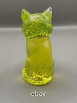 Czech Yellow Vaseline Glass Cat Super Glower Uranium