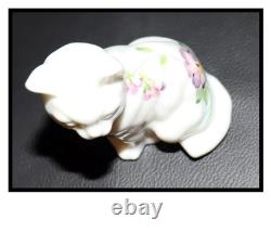 Fenton Glass Cat Figurine #5165 Violets In The Snow Hand Painted & Signed