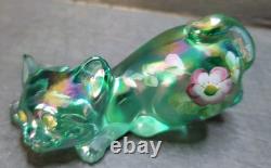 Fenton Glass Pouncing Green Iridescent Painted Cat Signed D. Cutshaw