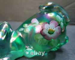 Fenton Glass Pouncing Green Iridescent Painted Cat Signed D. Cutshaw