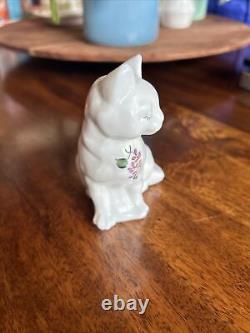 Fenton Solid White Sitting Cat Figurine Painted Floral Art Deco Kitten Signed