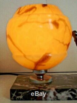 French Art Deco Perrina Cat Lamp On Marble Base Yellow Veined Shade 2127