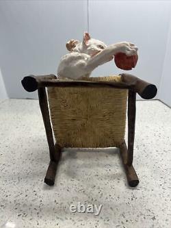 GIUSEPPE ARMANI Playful Hairless Cat Playing yarn hanging off chair ITALY statue