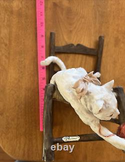 GIUSEPPE ARMANI Playful Hairless Cat Playing yarn hanging off chair ITALY statue