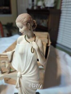 Giuseppe Armani Lady with Cat, Danielle 0436F Figurine withbox From Italy