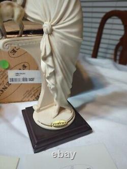 Giuseppe Armani Lady with Cat, Danielle 0436F Figurine withbox From Italy