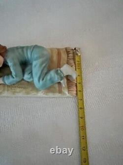 Goebel Germany Vintage Porcelain Figurine Statue Girl with Cat Martin Marked