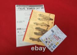 Hasegawa 64119-1/20 Ma. K FALKE Bomber Cat with 2 Figs & Cloth Patch-USA Seller