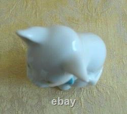 Herend Hungary Handpainted Porcelain Sitting White Cat With Blue Bow Figurine