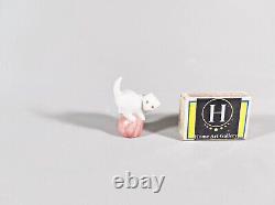 Herend, Little White Kitty Cat, Miniature Handpainted Porcelain Figurine (i211)
