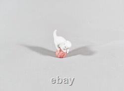 Herend, Little White Kitty Cat, Miniature Handpainted Porcelain Figurine (i211)