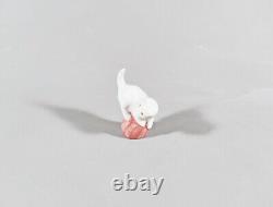 Herend, Little White Kitty Cat, Miniature Handpainted Porcelain Figurine (i211)