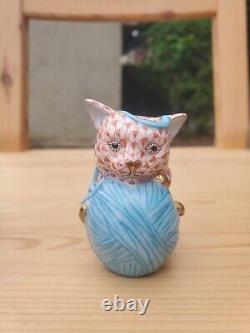 Herend Playful Kitten with Yarn (24K Gold) New Mint Porcelain Cat