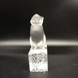 LALIQUE CAT FIGURINE ON CLEAR FROSTED BASE SIGNED MADE IN FRANCE Retired 1970