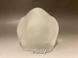 LALIQUE Cat lying down Signed Crystal Glass Object / Figurine / Antique