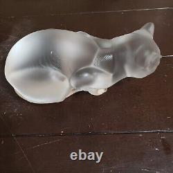 Lalique 9 Long Frosted Crystal Glass Cat Chat Couche #11602 Small Chip On Ear