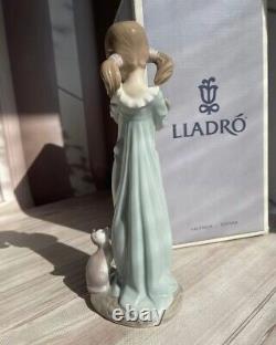 Lladro Vintage Porcelain Figurine Statue Girl with Cats Figure Spain Marked Deco