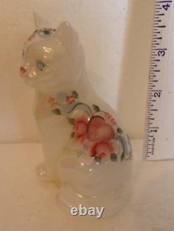 ++ Look Fenton Glass Floral Cat Handpainted And Signed Figurine Display ++