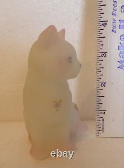 ++ Look Fenton Glass Floral Cat Handpainted And Signed Figurine Display ++