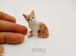 Lot of 4 miniature Kitten Cat ceramics figurine animals porcelain valentine gift