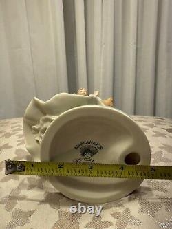 Marianne's Vintage porcelain figurine of a lady with a baby and cat B8