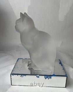 Pair Lalique France Frosted Crystal Sitting Crouching Cat Figures