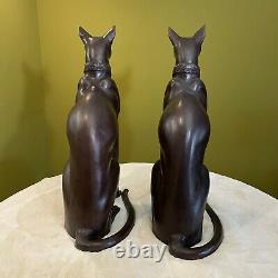 Pair of Art Deco Egyptian Revival Bronze Cats Signed A. Toit France, circa 1970