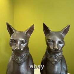 Pair of Art Deco Egyptian Revival Bronze Cats Signed A. Toit France, circa 1970