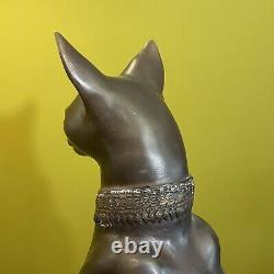 Pair of Art Deco Egyptian Revival Bronze Cats Signed A. Toit France, circa 1970