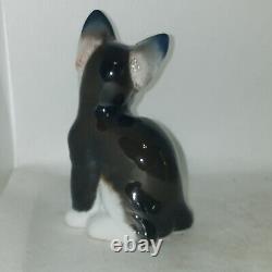 Prof Theodor Karner #1119 Cat Kitten Figurine Bavaria Germany porcelain 5EUC R