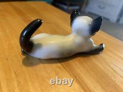 Rosenthal animal figurines Siamese Cat With Piercing Blue Eyes 5.5 X 3 Inches