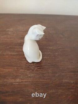 Rosenthal tiny kitty cat Porcelain Figurine