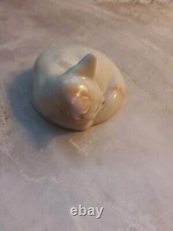 Royal Copenhagen Miniature Collection Sleeping White Cat #678-Denmark EUC