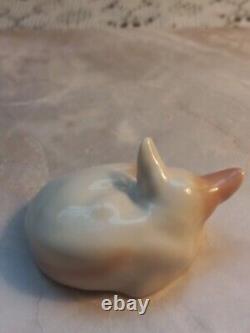 Royal Copenhagen Miniature Collection Sleeping White Cat #678-Denmark EUC