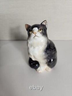 Royal Doulton Black White Seated Persian Cat HN 999 England Bone Chine Figurine