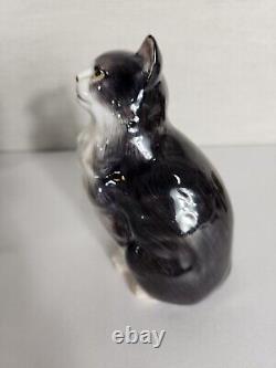 Royal Doulton Black White Seated Persian Cat HN 999 England Bone Chine Figurine