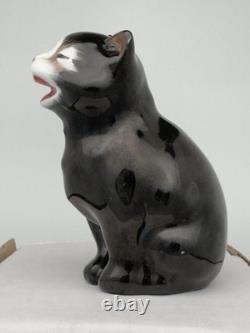 Royal Doulton K-12 Lucky Cat Figurine, Bone China, Made in England