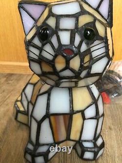 TIFFANY Style Stained Glass Bobble Head CAT LAMP Night Light with GREEN EYES