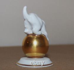 Vintage 1953 Rosenthal Porcelain Figurine Cat Gold Ball #250 Franz Nagy 2.3tall