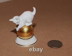 Vintage 1953 Rosenthal Porcelain Figurine Cat Gold Ball #250 Franz Nagy 2.3tall