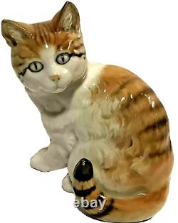 Vintage Hutschenreuther Kunstabteilung Selb Porcelain Sitting Cat Figurine RARE