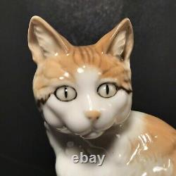 Vintage Hutschenreuther Kunstabteilung Selb Porcelain Sitting Cat Figurine RARE