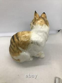 Vintage Hutschenreuther Kunstabteilung Selb Porcelain Sitting Cat Figurine RARE