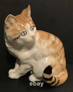 Vintage Hutschenreuther Kunstabteilung Selb Porcelain Sitting Cat Figurine RARE